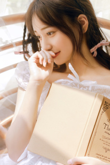 国模嘉妮极品美胞
